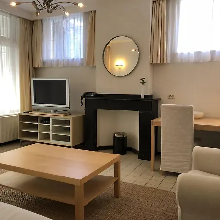 Hotel Plato Den Haag Scheveningen Отель 3*