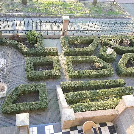 Hotel Plato Den Haag Scheveningen 3* Haga