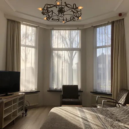 Hotel Plato Den Haag Scheveningen 3* Haga