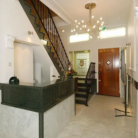 Hotel Plato Den Haag Scheveningen 3* Haga